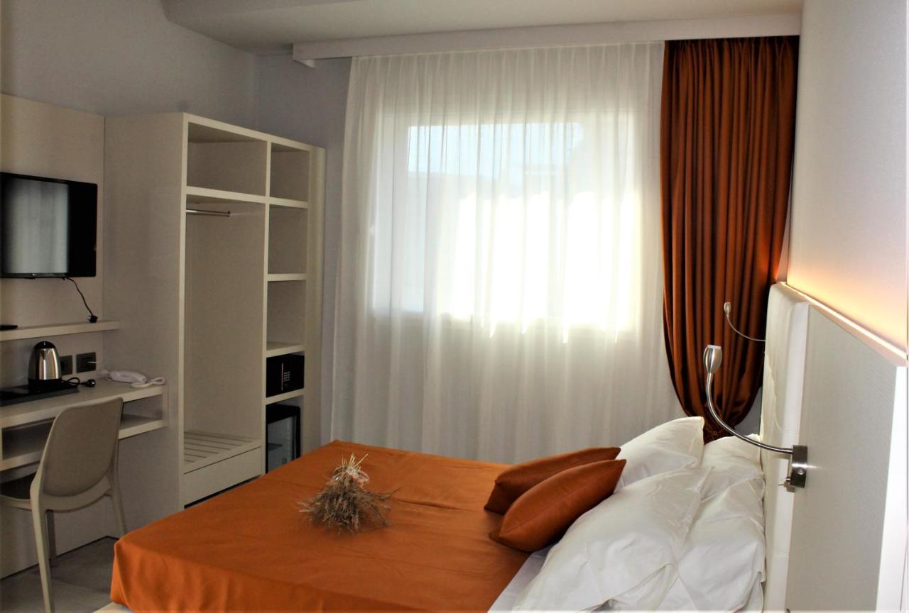 B&B Primrose Residence Hotel Римини Экстерьер фото