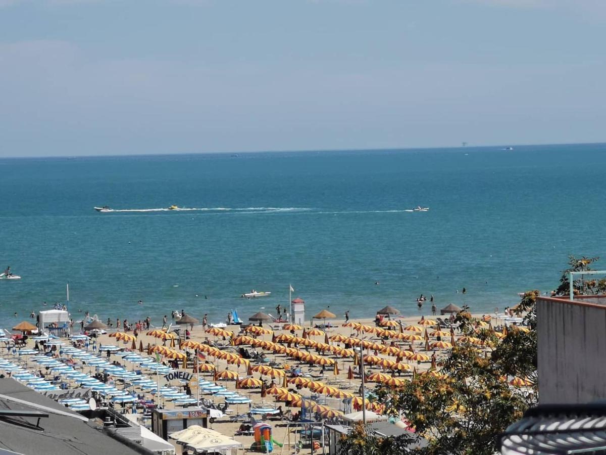 B&B Primrose Residence Hotel Римини Экстерьер фото