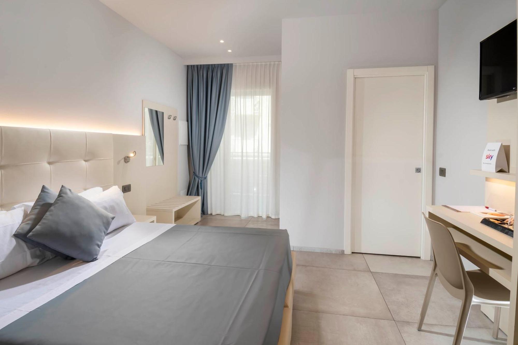 B&B Primrose Residence Hotel Римини Экстерьер фото