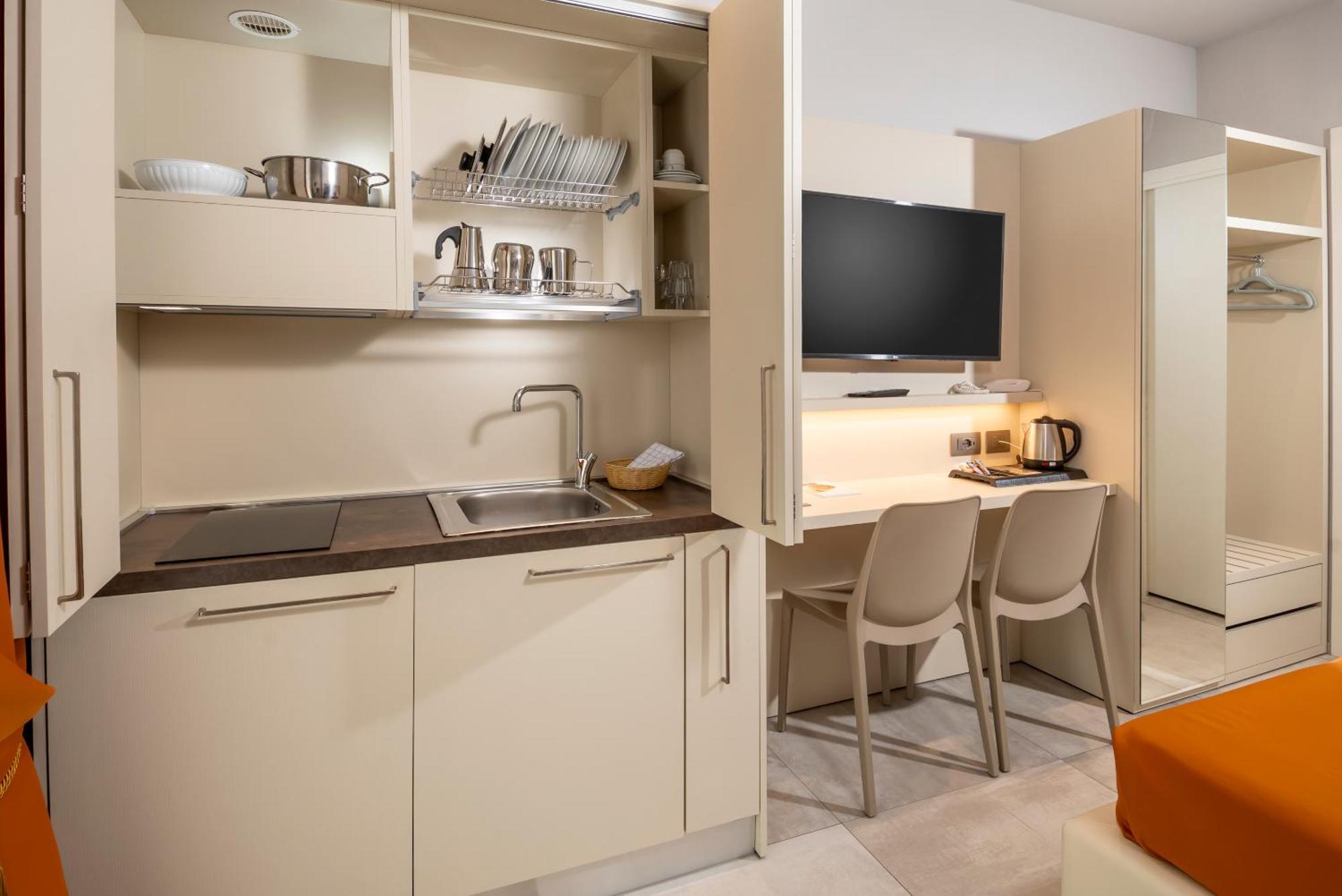 B&B Primrose Residence Hotel Римини Экстерьер фото